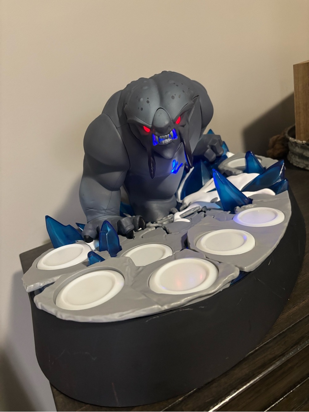 Disney Infinity 2.0 Frost Giant light-up display base